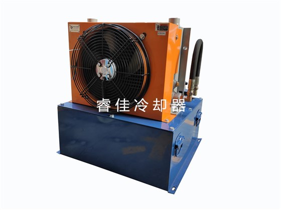 帶油箱式獨(dú)立循環(huán)風(fēng)冷卻器.jpg