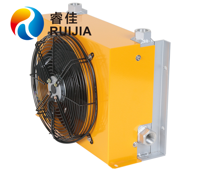 <font color='red'>液壓油冷卻器</font>安裝在哪里？有什么作用？