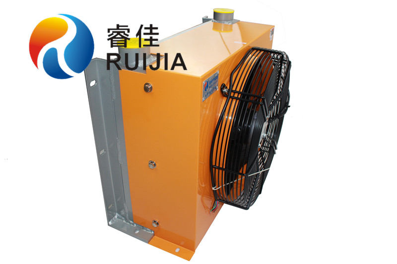 快來給您的工程車輛降降溫，睿佳<font color='red'>液壓油散熱器</font>RJ-556