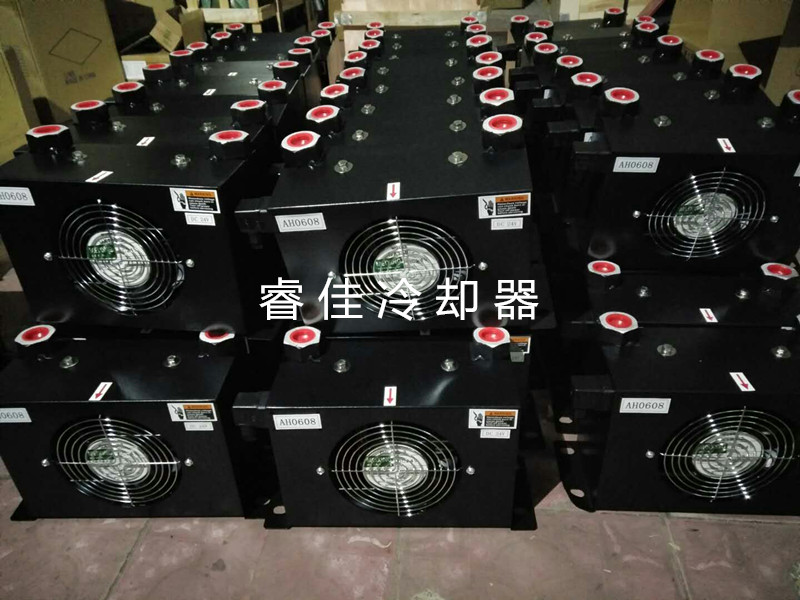 【黑金剛】小型液壓<font color='red'>風(fēng)冷式油冷卻器</font>AH0608