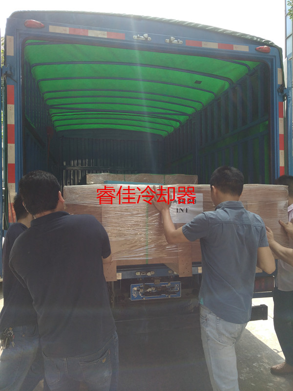 睿佳風冷卻器發(fā)貨海外.jpg