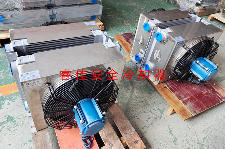 定制船用電機風(fēng)冷卻器.jpg