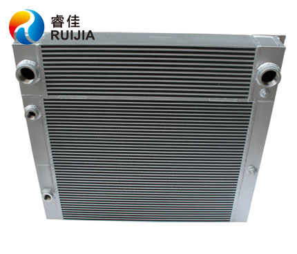 紅五環(huán)空壓機<font color='red'>風冷卻器</font>定做 得到客戶認同