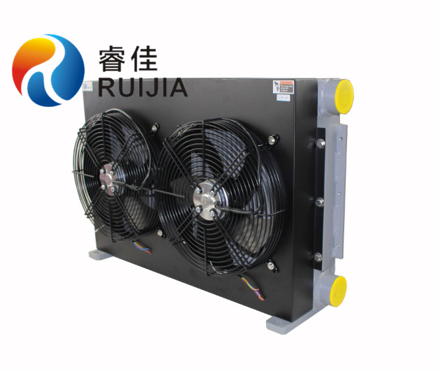 【陜西】工程車加裝，液壓<font color='red'>風冷散熱器</font>選型